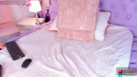 Snapshot of _dahiana_1 chatting on June 2, 5:59 pm Dahiana Lincoln online show from June 2, 5:59 pm