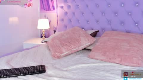 Snapshot of _dahiana_1 chatting on June 8, 6:52 pm Dahiana Lincoln online show from June 8, 6:52 pm