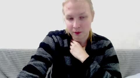 Snapshot of _dash_ chatting on February 14, 4:41 pm Tony online show from February 14, 4:41 pm