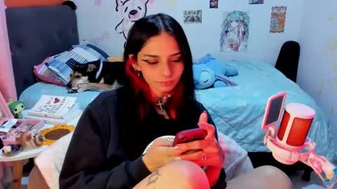 Snapshot of _dayanne_ chatting on January 10, 2:35 am Pao online show from January 10, 2:35 am