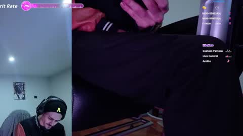 Snapshot of _delacruz911_ chatting on July 6, 9:39 am delacruz online show from July 6, 9:39 am