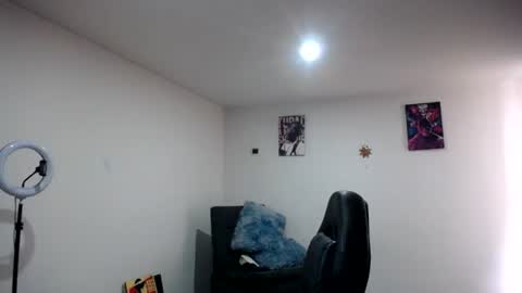 Snapshot of _delacruz911_ chatting on July 9, 6:12 pm delacruz online show from July 9, 6:12 pm