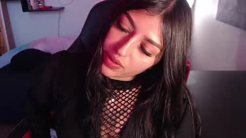 _dennise online show from December 15, 5:50 pm