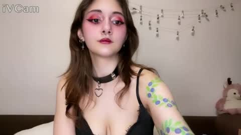 Kate online show from December 6, 1:55 pm