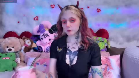 Kate online show from April 29, 6:03 pm