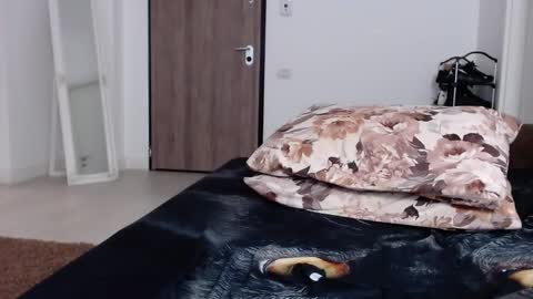 Dylan online show from January 3, 12:08 pm