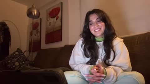 Snapshot of _elena_barra chatting on December 22, 6:38 pm elena barra online show from December 22, 6:38 pm