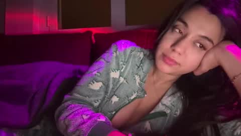 Snapshot of _elena_barra chatting on January 17, 6:33 pm elena barra online show from January 17, 6:33 pm