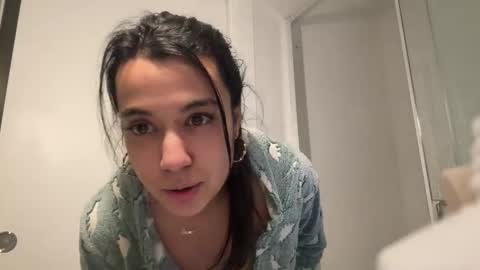 Snapshot of _elena_barra chatting on January 18, 10:35 pm elena barra online show from January 18, 10:35 pm