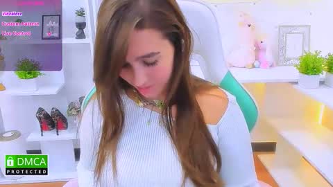 Lizzy  online show from September 18, 9:39 pm