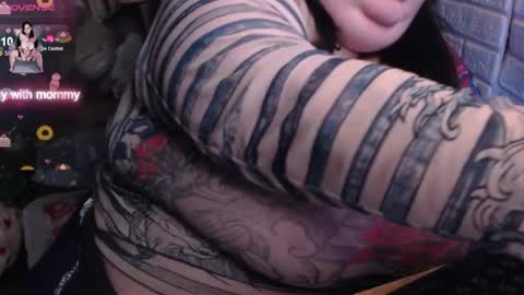 LIsa online show from November 22, 1:43 pm