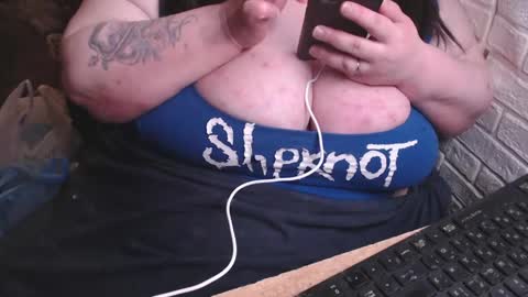 LIsa online show from April 19, 9:19 am