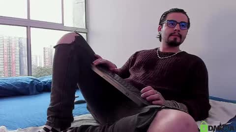  -         online show from March 29, 10:32 pm