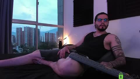 Snapshot of _elon_coxx_ chatting on June 5, 11:10 pm - online show from June 5, 11:10 pm