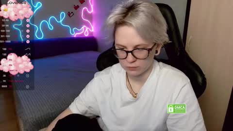 chloue and Gretta online show from November 9, 7:23 pm