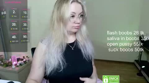 Snapshot of _elven_dreams__ chatting on July 5, 6:42 am chloue and Gretta online show from July 5, 6:42 am