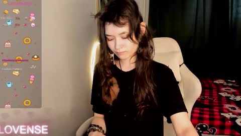 _emily__strike_ online show from March 15, 4:18 am