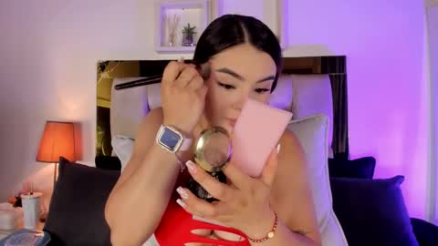 Isabella online show from March 24, 12:10 pm