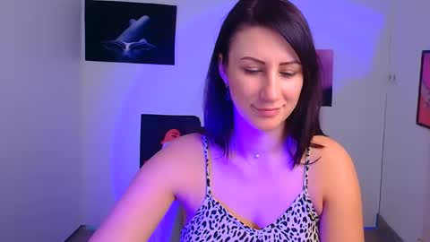 Emma online show from January 25, 1:30 pm