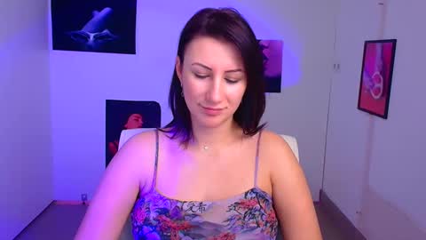 Emma online show from February 4, 10:00 am