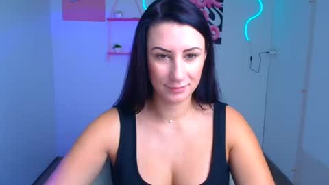 Emma online show from October 12, 6:01 am