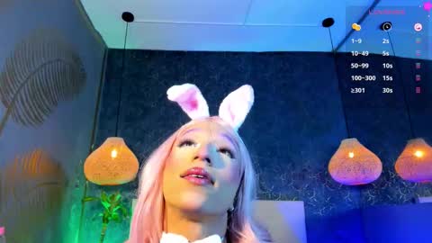 Emma online show from February 3, 8:25 pm