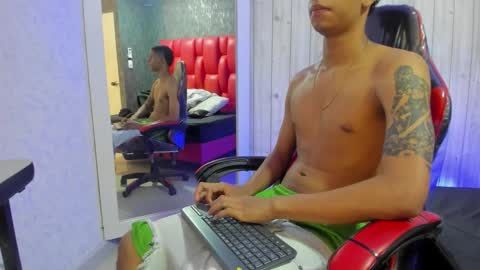 _erick_j online show from March 17, 8:23 pm