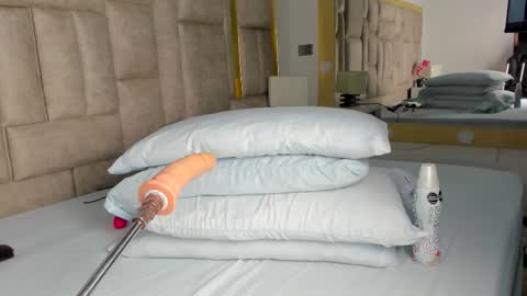 Snapshot of _eris_rose chatting on November 19, 7:36 pm _eris_rose online show from November 19, 7:36 pm