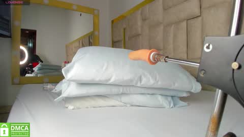 _eris_rose online show from December 17, 8:04 pm