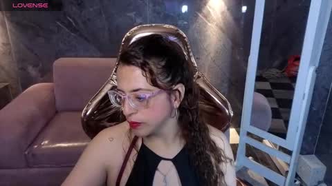 Snapshot of _evoni_b chatting on November 6, 8:10 pm evoni online show from November 6, 8:10 pm
