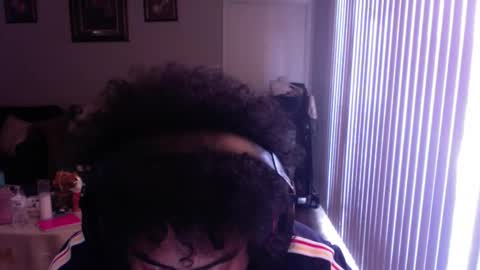 Snapshot of _exoticris_ chatting on April 8, 6:19 pm cristian online show from April 8, 6:19 pm