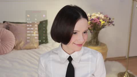 Essie  online show from December 11, 9:55 pm