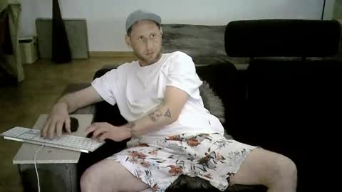 _fickerr online show from April 26, 2:20 am