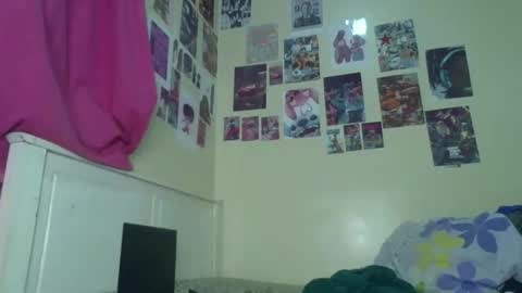 Snapshot of _flirtyfever chatting on April 2, 5:32 pm Fever online show from April 2, 5:32 pm