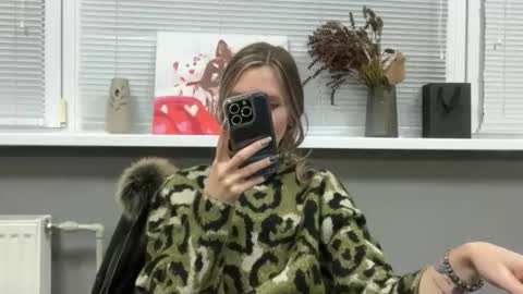  Flora  online show from November 13, 4:17 pm