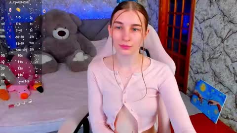 Kate online show from June 3, 2:33 pm