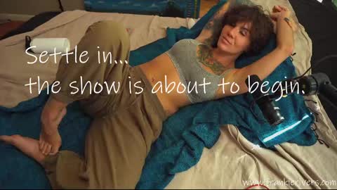 Snapshot of _frankie_rivers chatting on May 18, 10:26 pm Frankie Rivers allmylinks online show from May 18, 10:26 pm