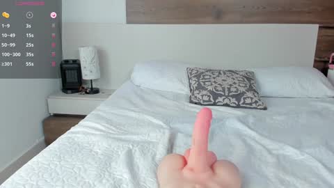 Snapshot of _fullmoon chatting on December 26, 6:43 pm fullmoon online show from December 26, 6:43 pm