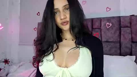 Gabby online show from April 18, 8:42 pm