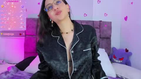 Gabby online show from April 21, 4:01 pm