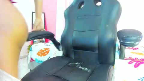 gabriela online show from October 12, 4:00 am