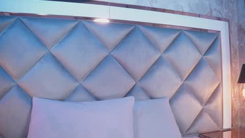 _giggy online show from April 8, 11:43 am