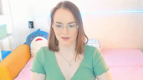 Snapshot of _gingermean_ chatting on February 6, 9:43 am GingerMean online show from February 6, 9:43 am