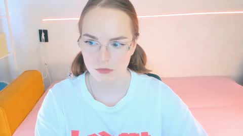 Snapshot of _gingermean_ chatting on February 10, 5:47 am GingerMean online show from February 10, 5:47 am