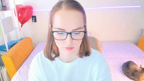 Snapshot of _gingermean_ chatting on March 6, 8:08 am GingerMean online show from March 6, 8:08 am