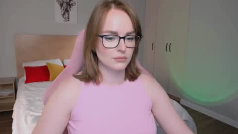 Snapshot of _gingermean_ chatting on June 19, 11:58 am GingerMean online show from June 19, 11:58 am