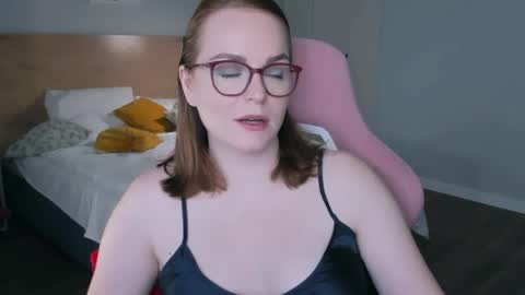 Snapshot of _gingermean_ chatting on July 11, 3:31 am GingerMean online show from July 11, 3:31 am