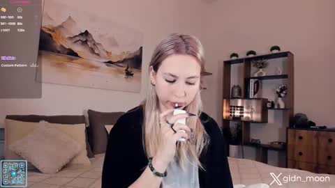 Rina online show from October 7, 7:44 pm