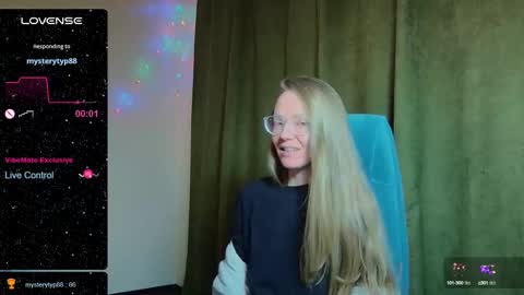 Snapshot of _goldilocks__ chatting on December 7, 3:30 pm _goldilocks__ online show from December 7, 3:30 pm