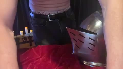 Snapshot of _goodknight chatting on February 12, 10:24 am GOODKNIGHT online show from February 12, 10:24 am